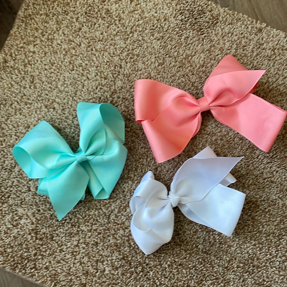 3 Girls Hair bows